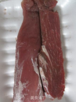 菠萝咕噜肉的做法步骤：1