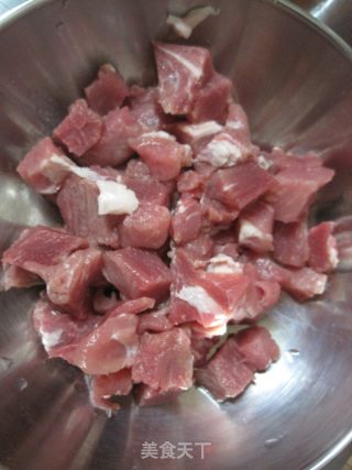 菠萝咕噜肉的做法步骤：2