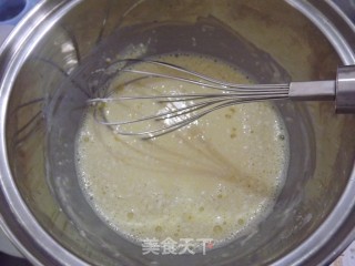 卡士达超软肉松包的做法步骤：5