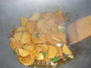 芹菜炒土豆片的做法步骤：4
