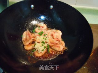 如何做出极酥的美极馋嘴虾的做法步骤：6