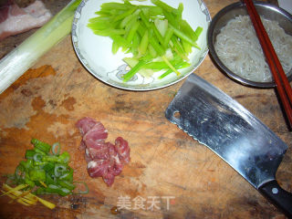 美味芹菜粉的做法步骤：4