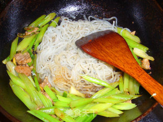 美味芹菜粉的做法步骤：9