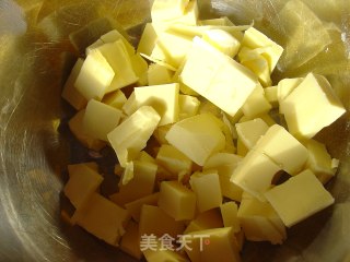葡萄干纸杯蛋糕的做法步骤：1