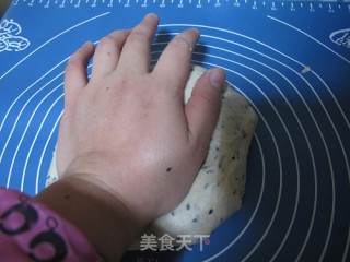 面包机版全麦黑芝麻吐司的做法步骤：10