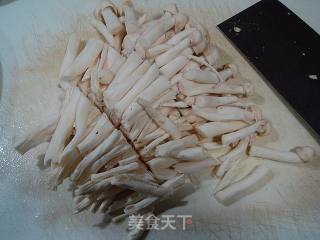 私家菜“菌菇炒牛肚”的做法步骤：1