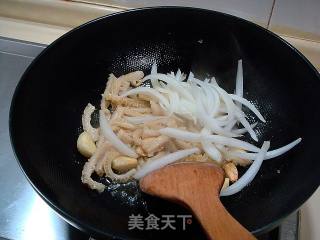 私家菜“菌菇炒牛肚”的做法步骤：8