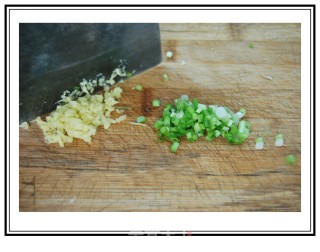 韭黄炒肉皮的做法步骤：6