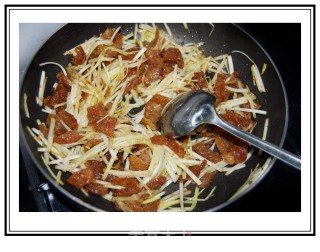 韭黄炒肉皮的做法步骤：13