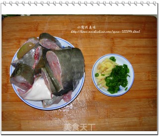 红烧江鲶的做法步骤：2