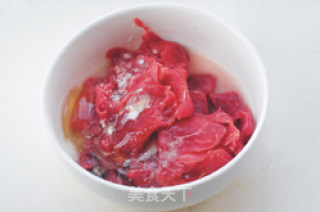 【水煮牛肉】大白菜的最佳归宿的做法步骤：2