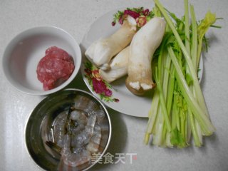 虾仁炒芹菜的做法步骤：1