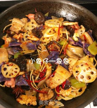 【缤纷榨菜虾丸麻辣香锅】的做法步骤：12