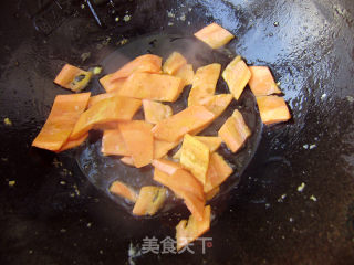 家常菜----圆葱炒鸡蛋的做法步骤：5