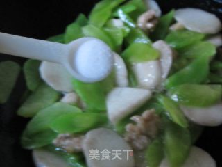 莴笋红椒炒山药肉片的做法步骤：9