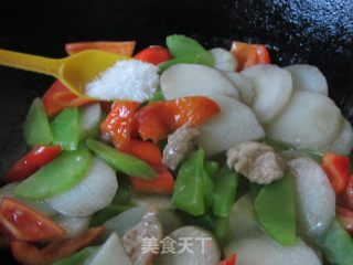 莴笋红椒炒山药肉片的做法步骤：11