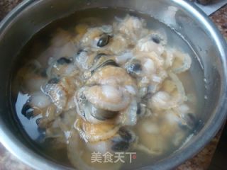 怎一个“鲜”字了得——扇贝丁炒鸡蛋的做法步骤：2