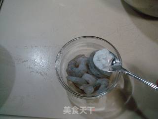 私家小炒“韭黄炒三鲜”的做法步骤：3