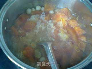 木瓜莲子银耳煲的做法步骤：7