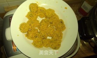 酥炸蝦球的做法步骤：2