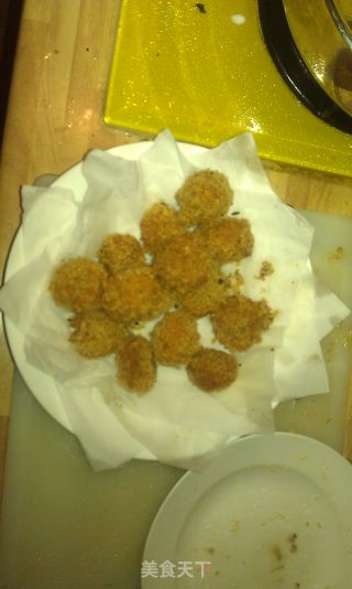 酥炸蝦球的做法步骤：3
