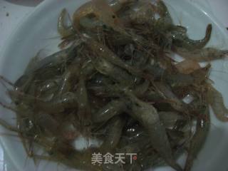 丝瓜炒虾米的做法步骤：1