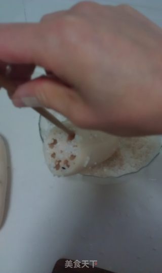 蜜糖糯米莲藕的做法步骤：3