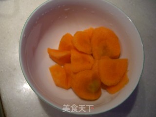用最简单的食材做出最美味的菜——炖南瓜的做法步骤：4