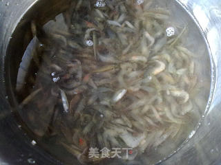 虾饼的做法步骤：1