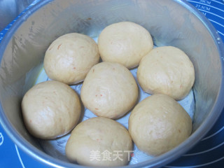 胡萝卜奶酪餐包的做法步骤：11