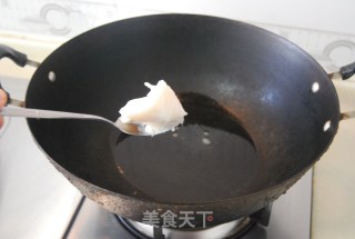 炒出麻辣鲜香，爽脆清甜【手撕包菜】需要掌握的五个要诀的做法步骤：1
