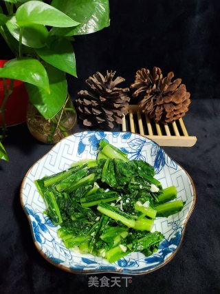 蒜末炒甜麦菜的做法