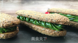 黑芝麻奶油夹心饼干，美味小甜品，颜值超高，非常适合做小礼盒哦！的做法