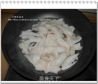 干煸鲍菇蛏子的做法步骤：3