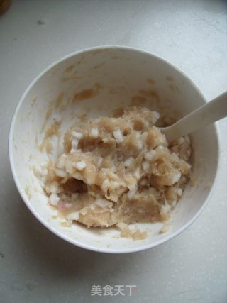 蓬松香脆的掌上明珠---鸡肉白菜丸子的做法步骤：6