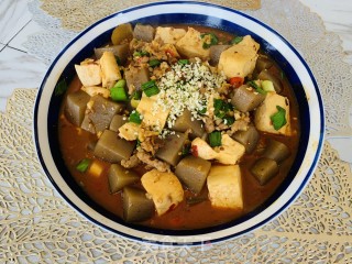 火麻仁酱香魔芋烧豆腐的做法