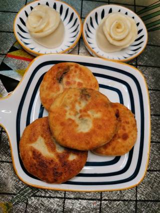 生煎韭菜粉丝饼的做法