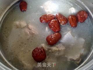 萝卜红枣排骨煲的做法步骤：3