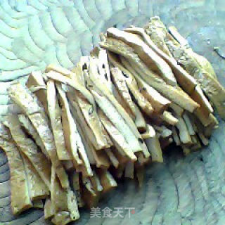 简单凉拌豆腐丝的做法步骤：2