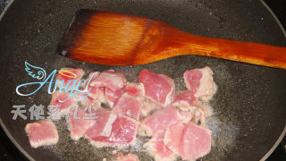 创意新派菜——米奇红烩牛肉饭的做法步骤：3