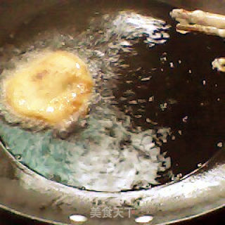 油炸山芋饼的做法步骤：5