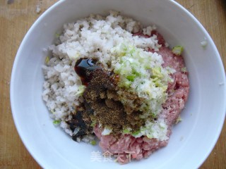 糯米肉丸的做法步骤：7