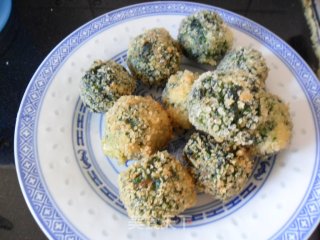 干炸荠菜丸子的做法步骤：12