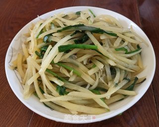 韭菜炒土豆丝的做法
