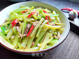 家常青萝卜炒肉丝的做法