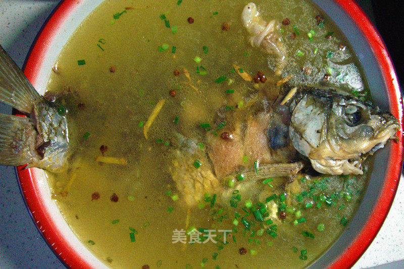 鲜香鲫鱼汤的做法