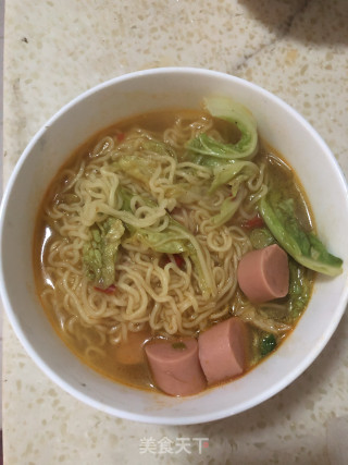白菜火腿肠拉面的做法
