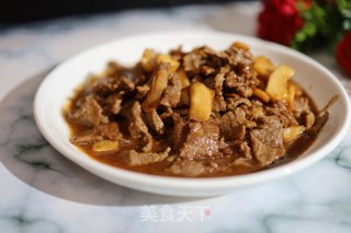 牛肉炒马蹄的做法