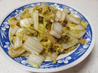 白菜炒线椒的做法