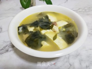 海带芽豆腐汤的做法